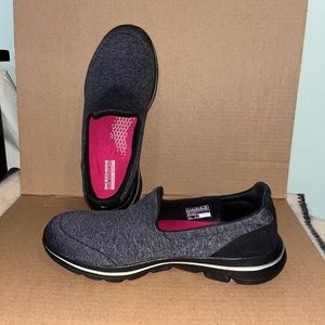 Womens Skechers GO Walk 5 Sneakers